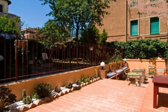 Tra Gianicolo E Trastevere Roma Exterior foto