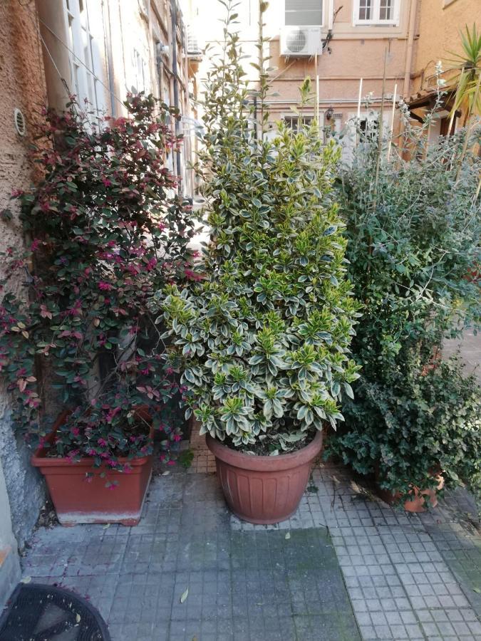 Tra Gianicolo E Trastevere Roma Exterior foto